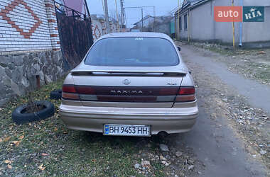 Седан Nissan Maxima 1996 в Одесі