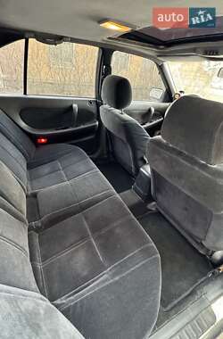 Седан Nissan Maxima 1990 в 