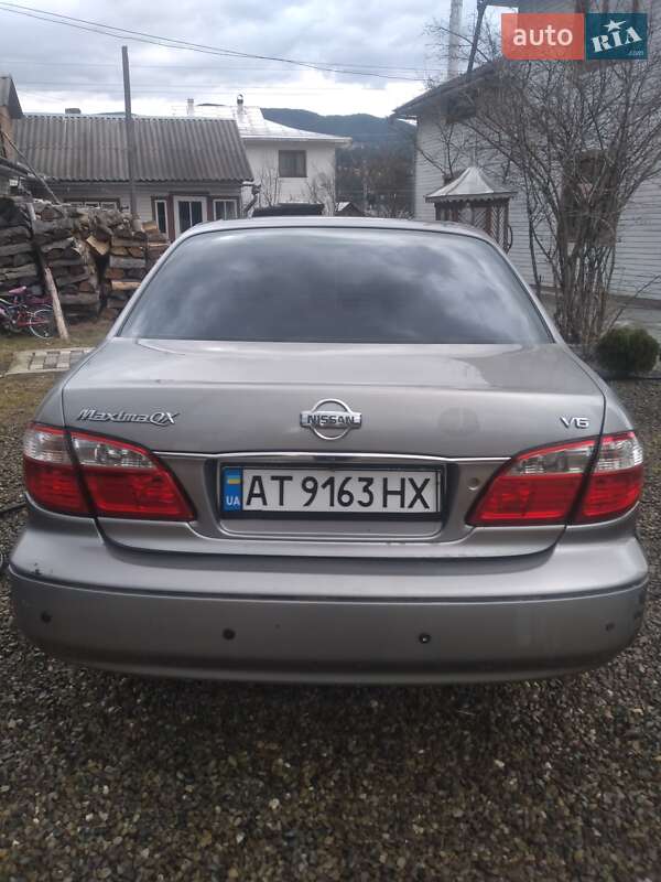 Седан Nissan Maxima 2000 в Івано-Франківську