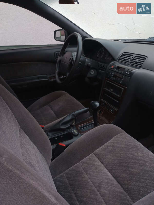 Седан Nissan Maxima 1997 в Вижнице фото 3 Седан Nissan Maxima 1997 в Вижнице