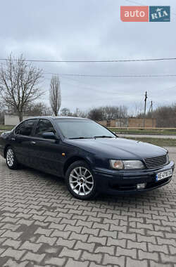 Седан Nissan Maxima 1995 в Синельниковому