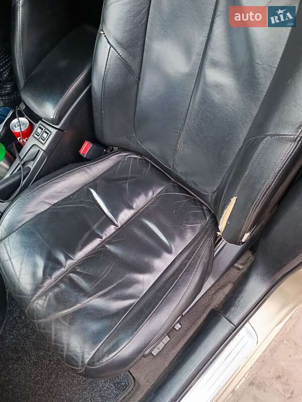 Седан Nissan Maxima 2002 в Днепре