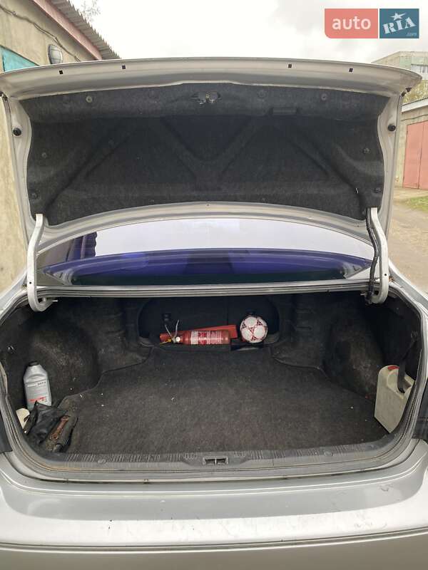 Седан Nissan Maxima 2001 в Одесі