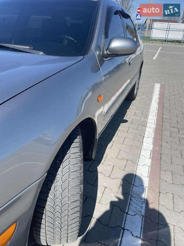 Седан Nissan Maxima 2003 в Городенці