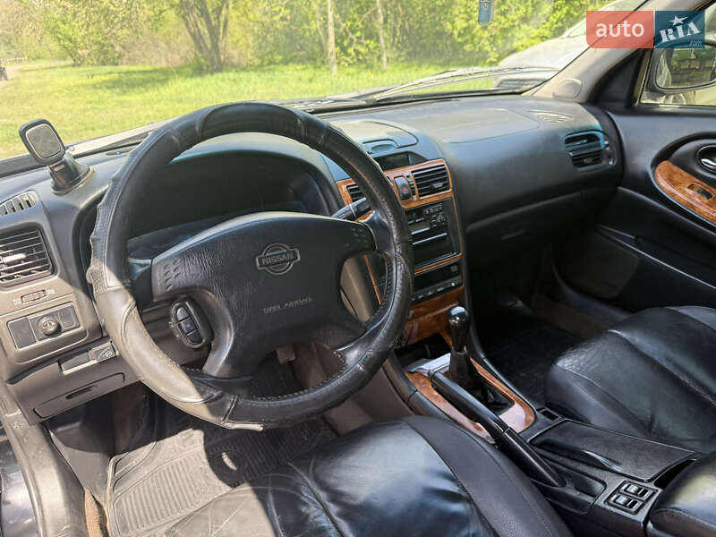 Седан Nissan Maxima 2003 в Голованевске