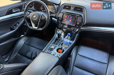 Седан Nissan Maxima 2018 в 