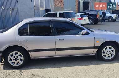 Седан Nissan Maxima 1995 в 