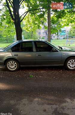 Седан Nissan Maxima 1989 в Харькове