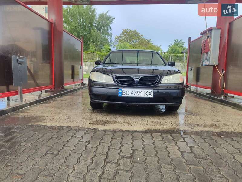 Седан Nissan Maxima 2002 в Львові