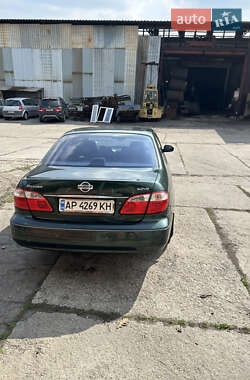 Седан Nissan Maxima 2000 в 