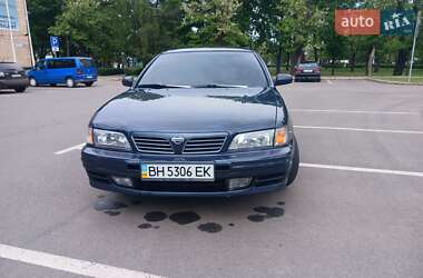 Седан Nissan Maxima 1996 в 