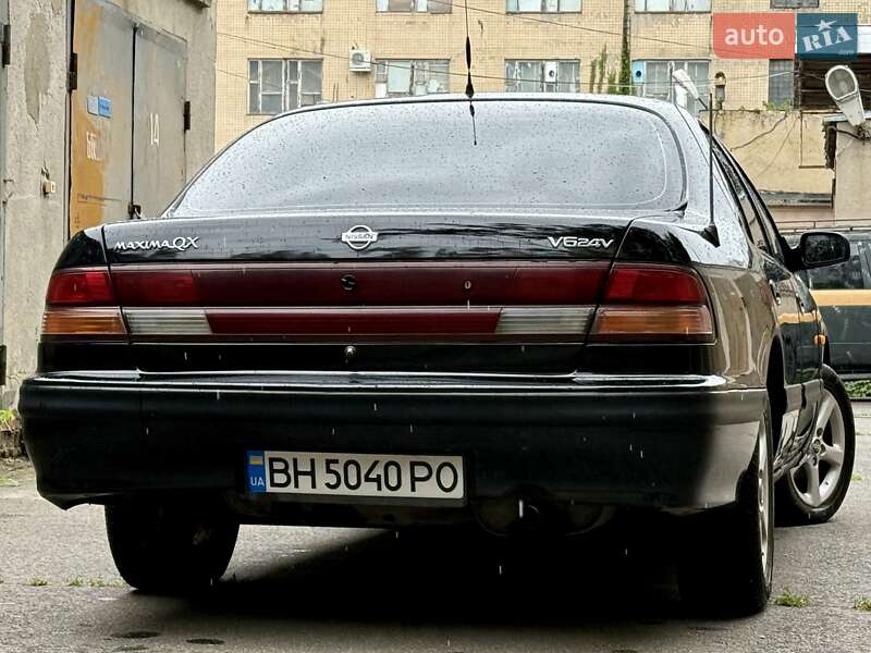 Седан Nissan Maxima 1996 в Одессе