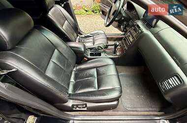 Седан Nissan Maxima 1996 в 