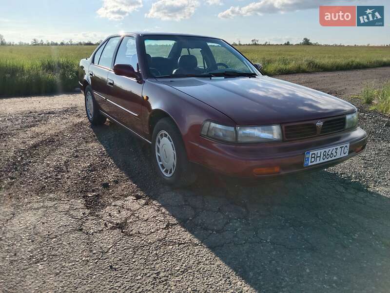 Седан Nissan Maxima 1993 в Чорноморську