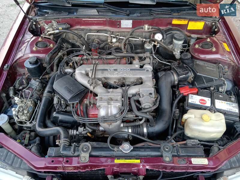 Седан Nissan Maxima 1993 в Чорноморську