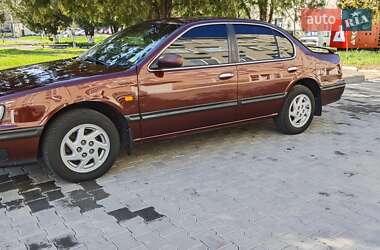 Седан Nissan Maxima 1996 в 