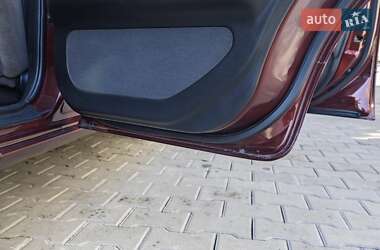 Седан Nissan Maxima 1996 в 
