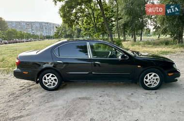 Седан Nissan Maxima 2004 в 
