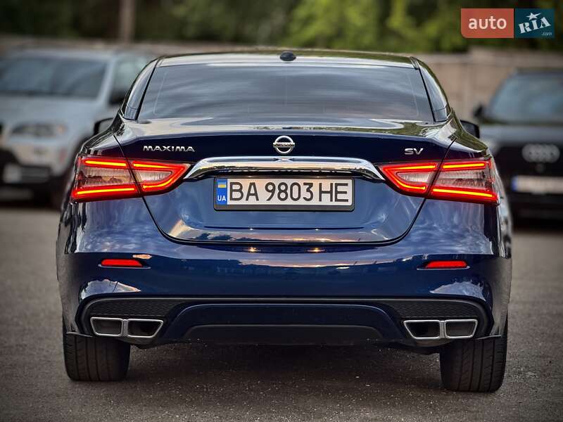 Седан Nissan Maxima 2018 в Запоріжжі