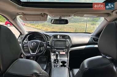Седан Nissan Maxima 2017 в 