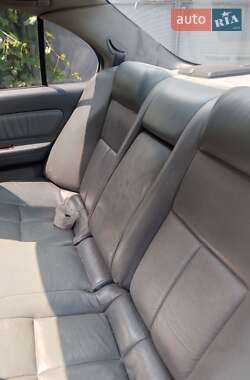 Седан Nissan Maxima 1997 в 