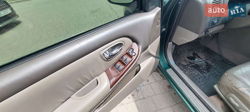 Седан Nissan Maxima 2001 в Дрогобичі