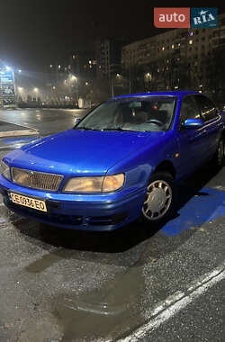 Седан Nissan Maxima 1997 в Черновцах