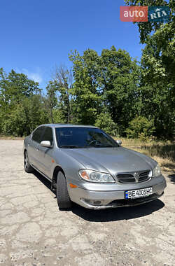 Седан Nissan Maxima 2002 в Южноукраинске
