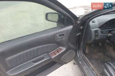 Седан Nissan Maxima 1996 в 
