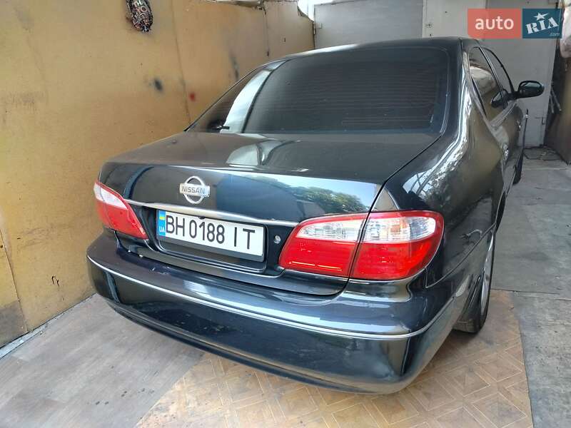 Седан Nissan Maxima 2002 в Одессе