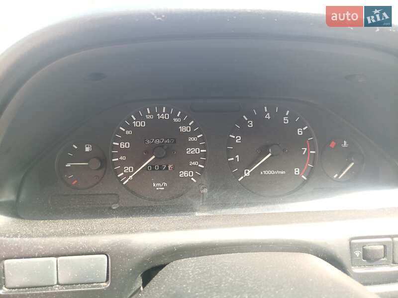 Седан Nissan Maxima 1996 в Києві