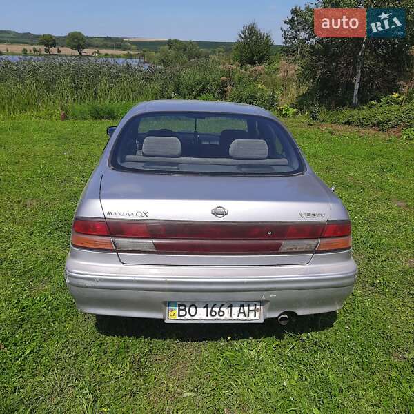 Седан Nissan Maxima 1995 в Івано-Франківську