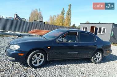 Седан Nissan Maxima 2002 в Понинке
