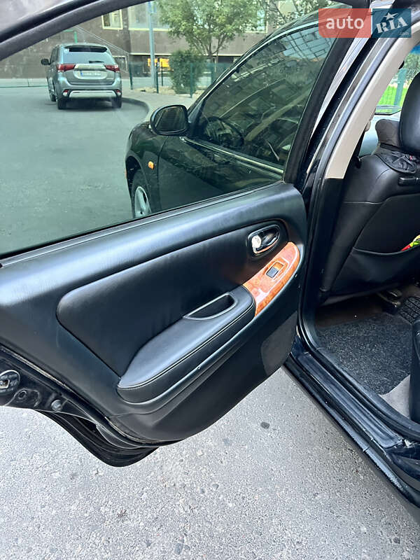 Седан Nissan Maxima 2003 в Умани