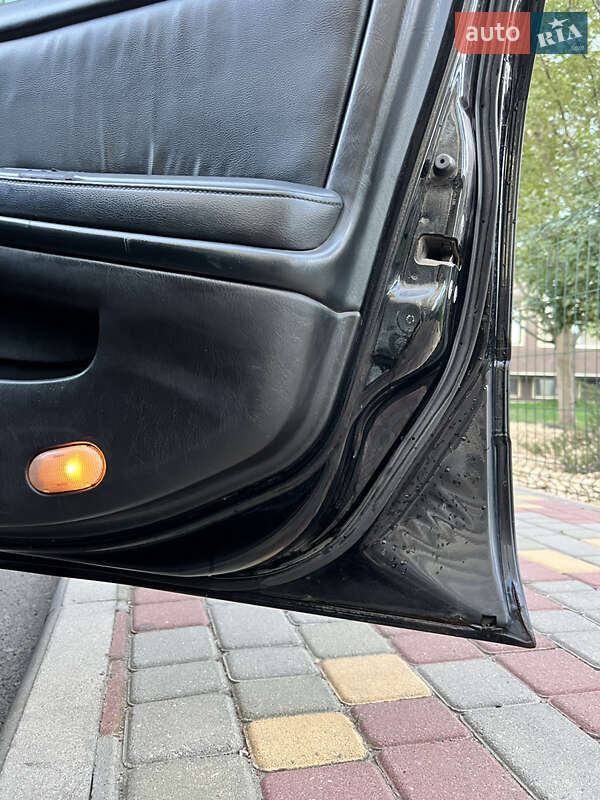 Седан Nissan Maxima 2003 в Умани