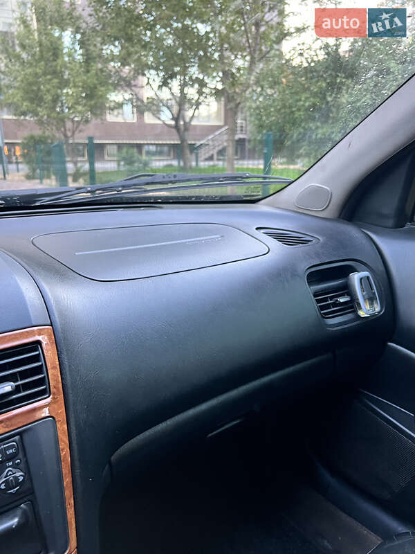 Седан Nissan Maxima 2003 в Умани