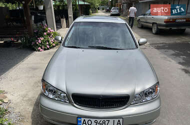 Седан Nissan Maxima 2003 в Виноградові