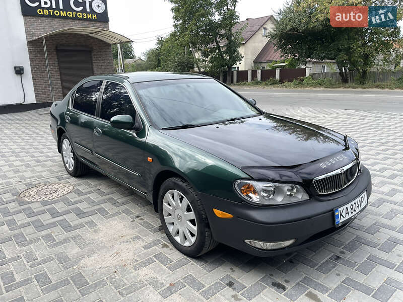 Седан Nissan Maxima 2000 в Києві