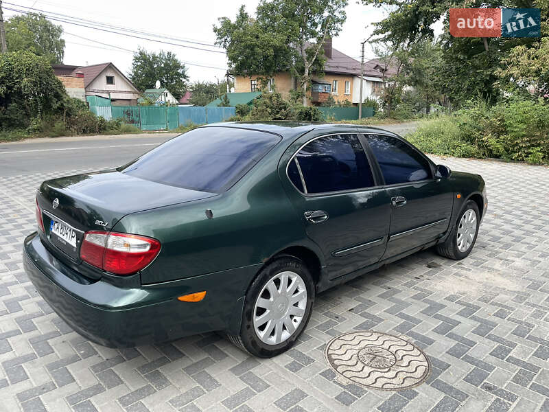Седан Nissan Maxima 2000 в Києві