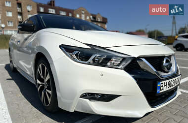 Седан Nissan Maxima 2017 в 