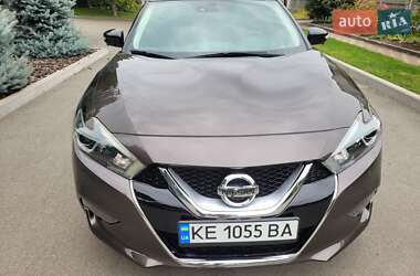 Седан Nissan Maxima 2015 в Гатном