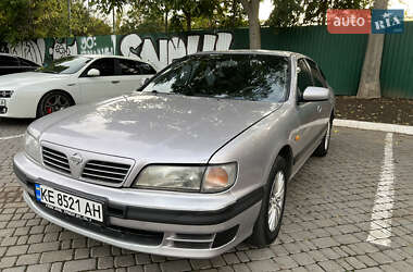 Седан Nissan Maxima 1995 в Одесі