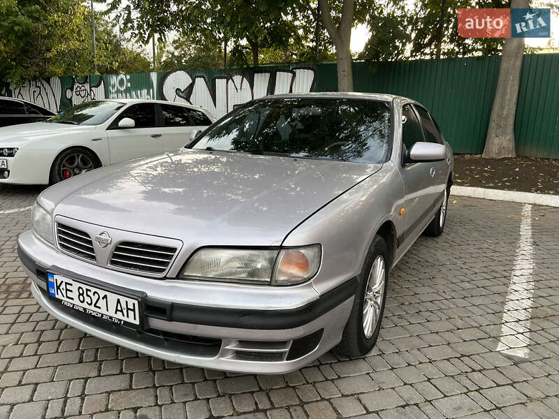 Седан Nissan Maxima 1995 в Одессе