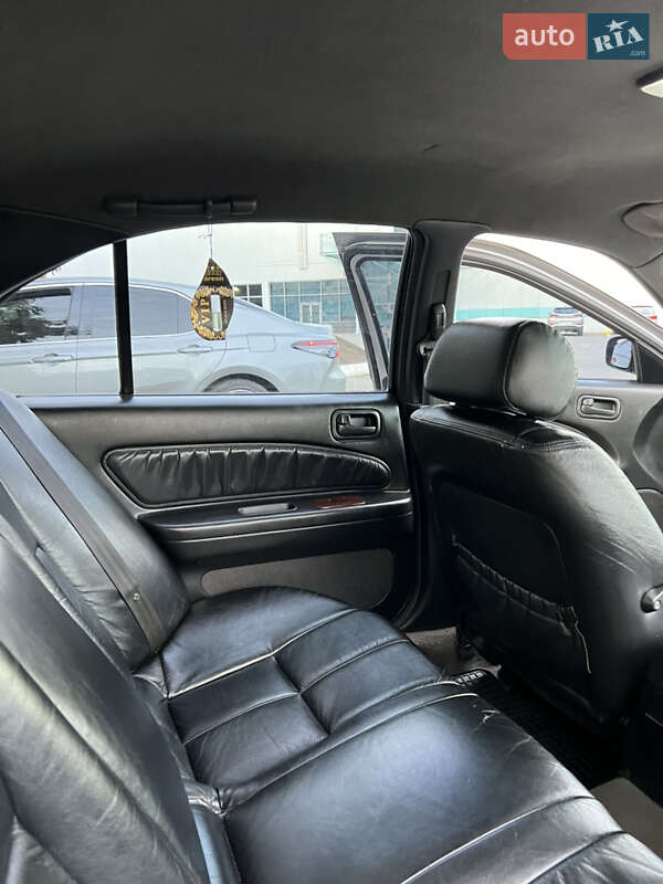 Седан Nissan Maxima 1995 в Одессе