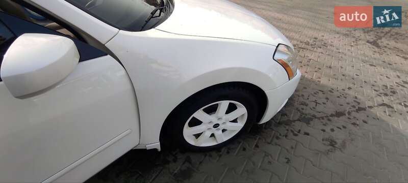 Седан Nissan Maxima 2006 в Кривом Роге