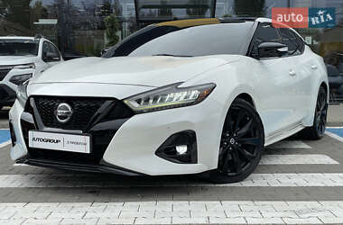 Седан Nissan Maxima 2019 в Одесі