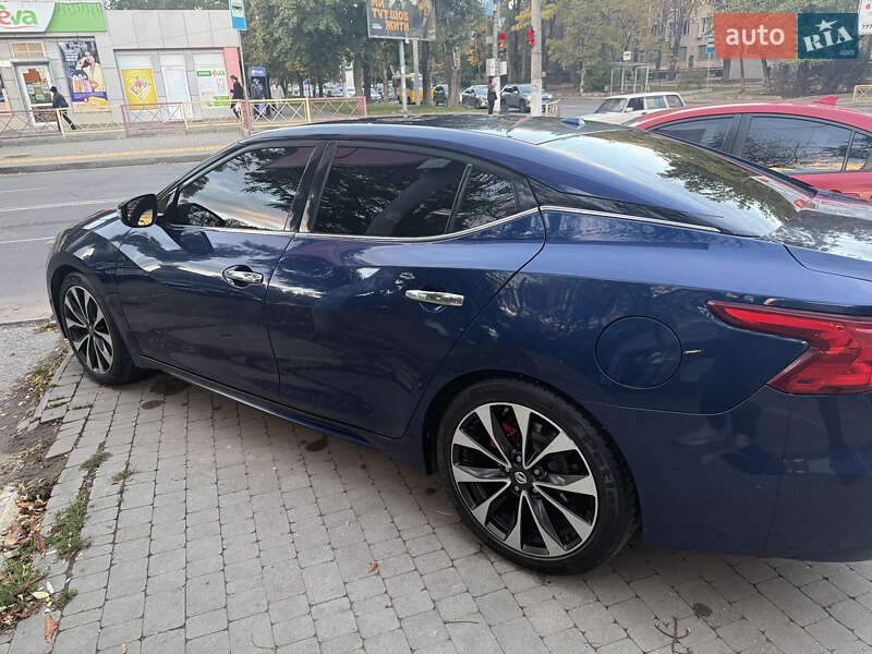 Седан Nissan Maxima 2015 в Одессе