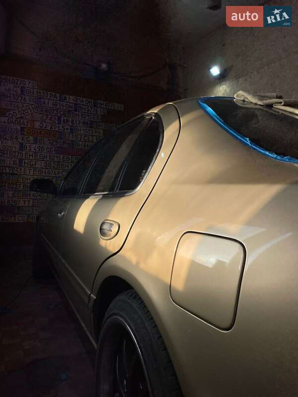 Седан Nissan Maxima 1997 в Одесі