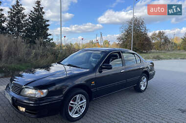 Седан Nissan Maxima 1997 в  фото 4 Седан Nissan Maxima 1997 в