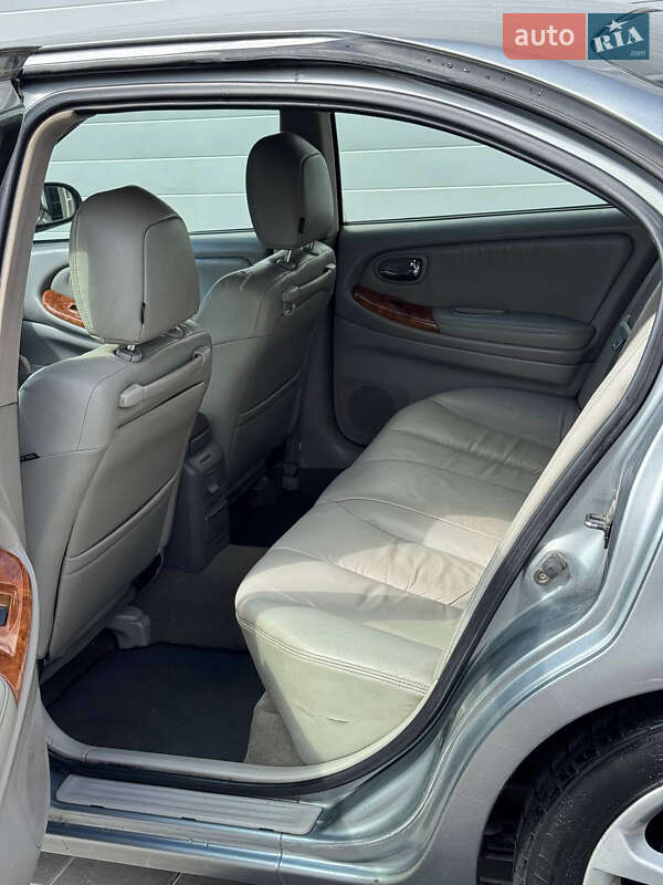 Седан Nissan Maxima 2004 в Сумах